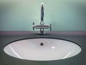Kalkfilter Waschbecken vorne